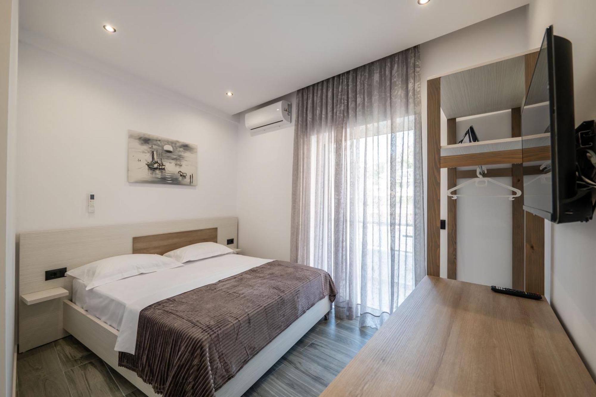 Eden Suites&Apartments Sarande Exterior photo