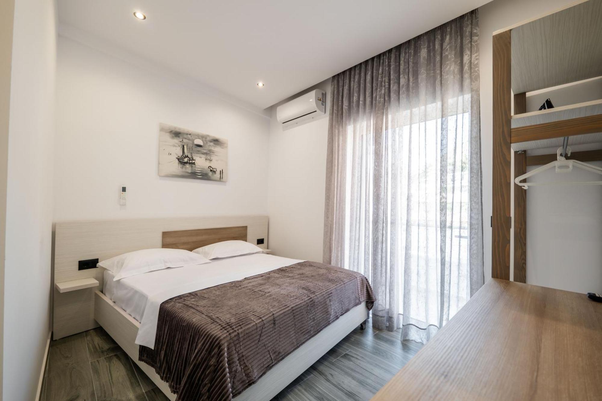 Eden Suites&Apartments Sarande Exterior photo